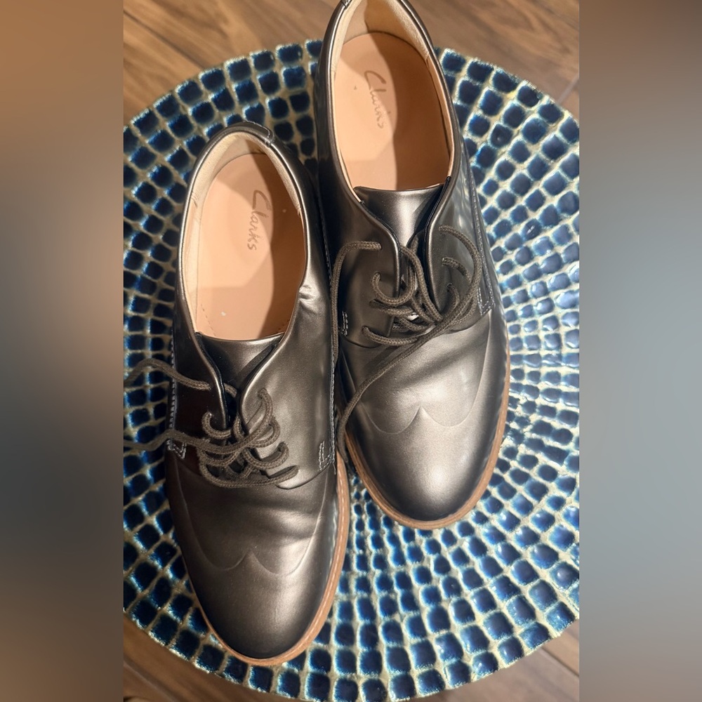 Women’s Clark Pewter Metallic Zante Zara Oxfords
